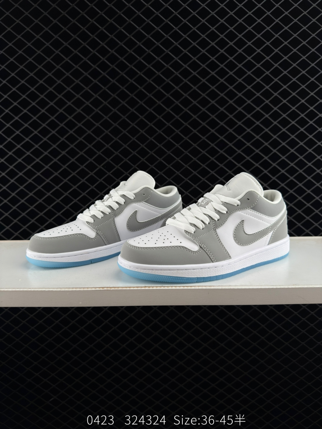 Nike Wmns Air Jordan 1 Low